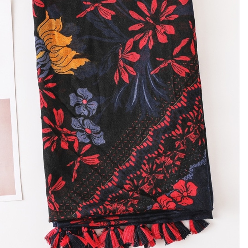 100% cotton Lightweight scarf with tassels - Picture 4 of 6